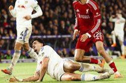 爱游戏官方-包含利兹联客场取胜，重回胜利的轨道的词条