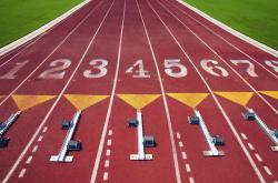 爱游戏体育官网-绝境逢生！武切维奇关键三分助深圳队险胜北京队