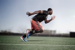 爱游戏中国-红魔远征德黑兰？不，这是一场足球与地缘的错位想象—当曼联对阵伊朗遇见莫德里奇的里程碑之夜