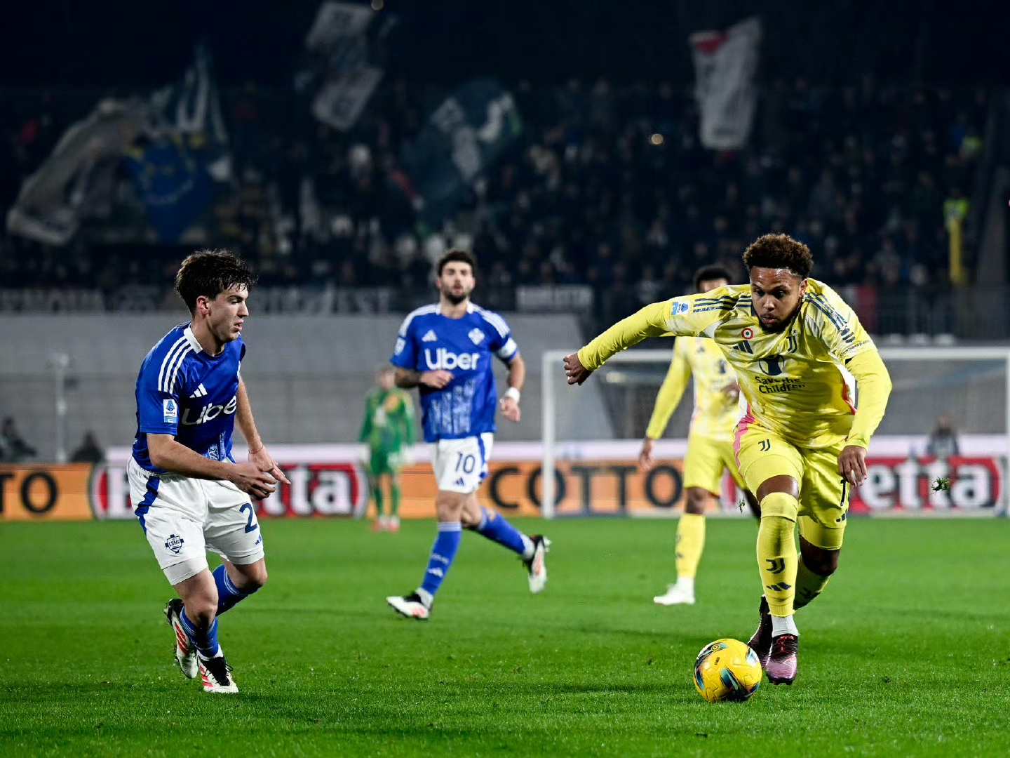 意甲赛场惊艳表现，球员技术纷呈