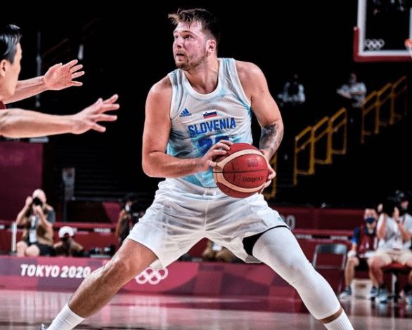 梅斯备战下一场比赛,期待全取分 梅斯备战下一场比赛,期待全取分