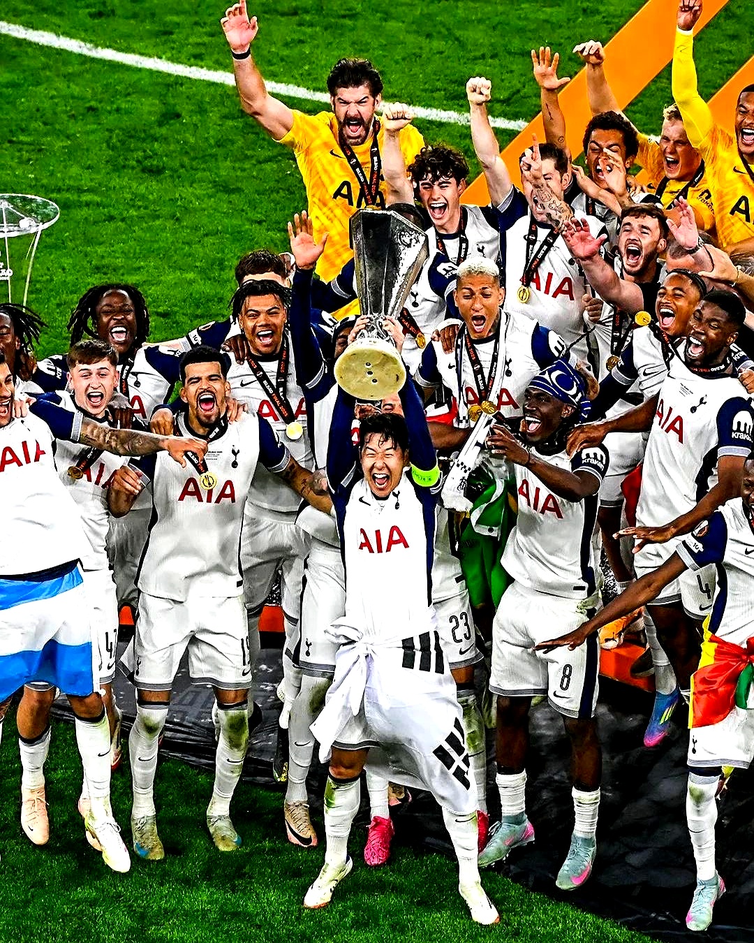 曼联再战欧冠，穆巴克约利建功助球队晋级