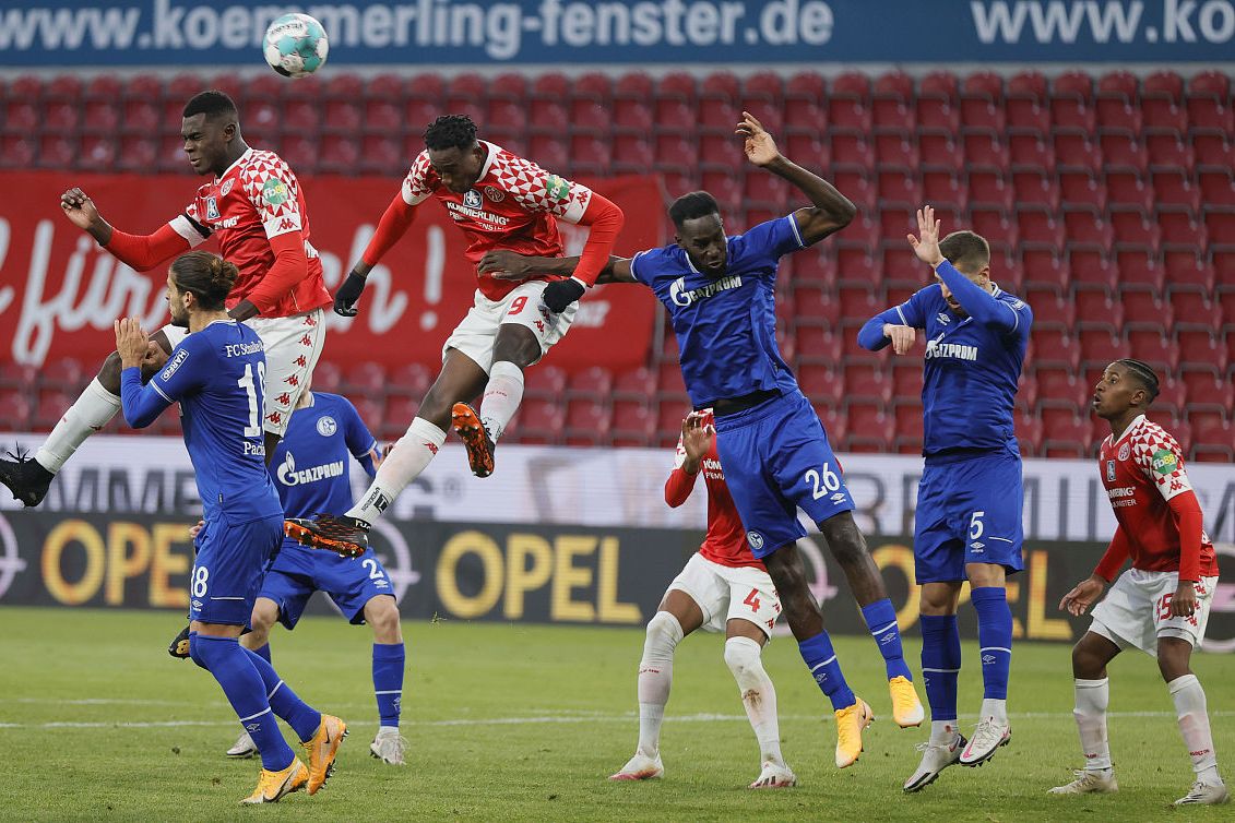 利物浦主场对阵意甲劲旅精彩对决 利物浦主场对阵意甲劲旅精彩对决