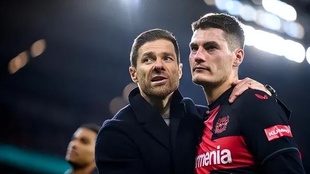 黑马球队突然崛起，引爆欧洲足坛