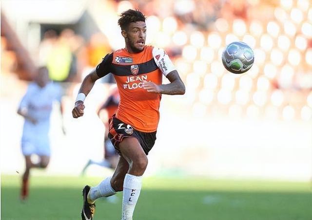 里昂法甲联赛背负压力积分屡创新高