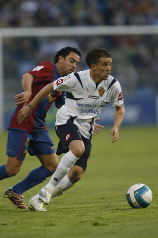 包含萨拉戈萨主场击败对手，斩获三分的词条