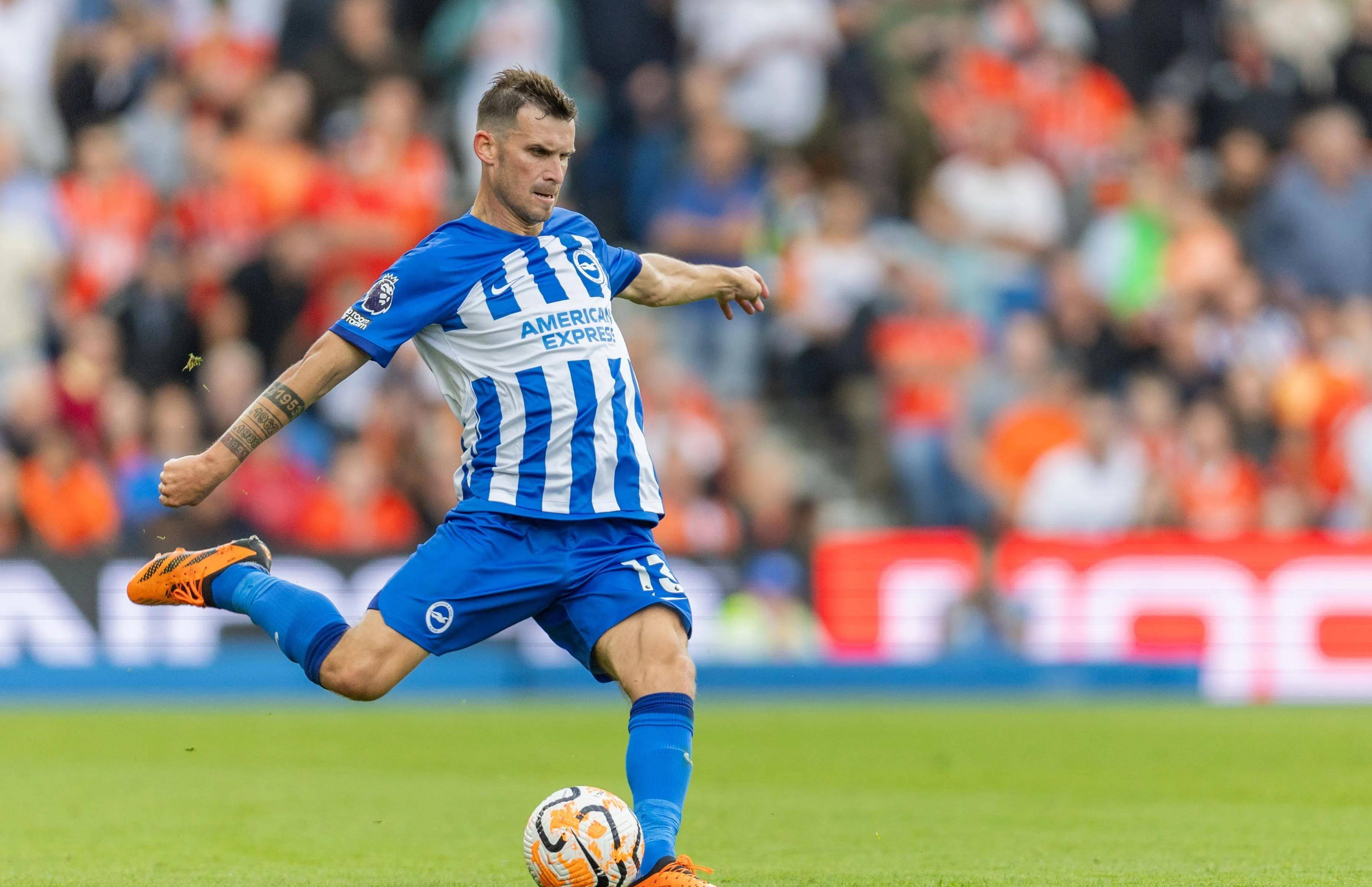 布莱顿队在比赛中表现出色，积分榜上升