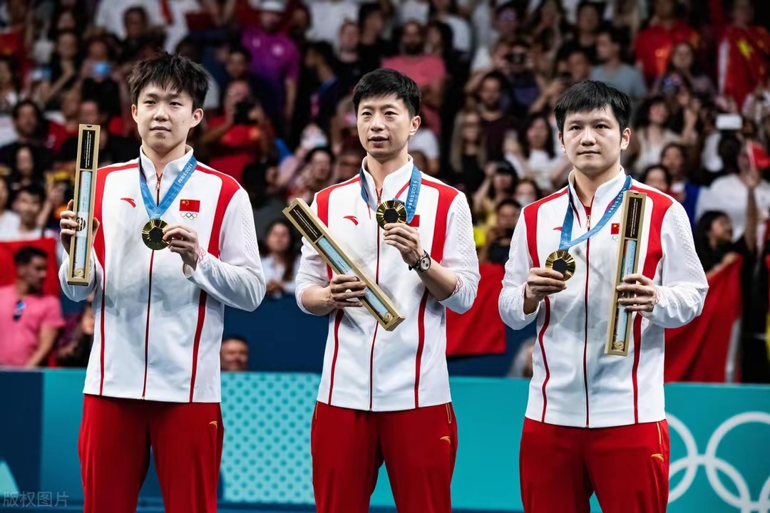 中国队完胜瑞典队，梁靖崑扛起全队