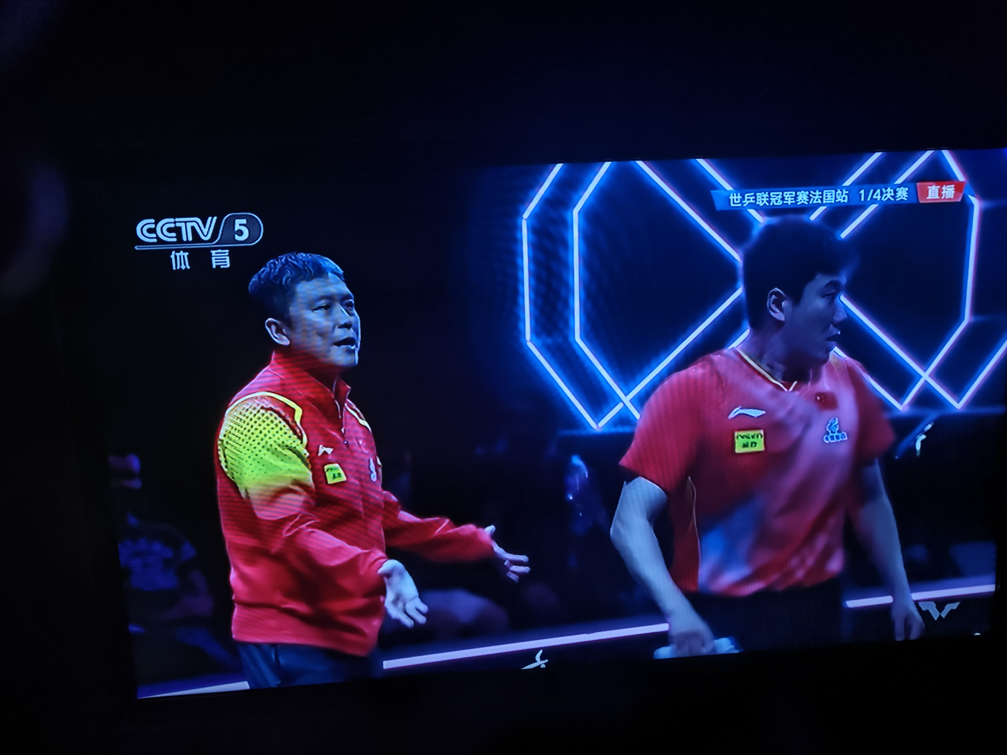 中国队完胜瑞典队，梁靖崑扛起全队