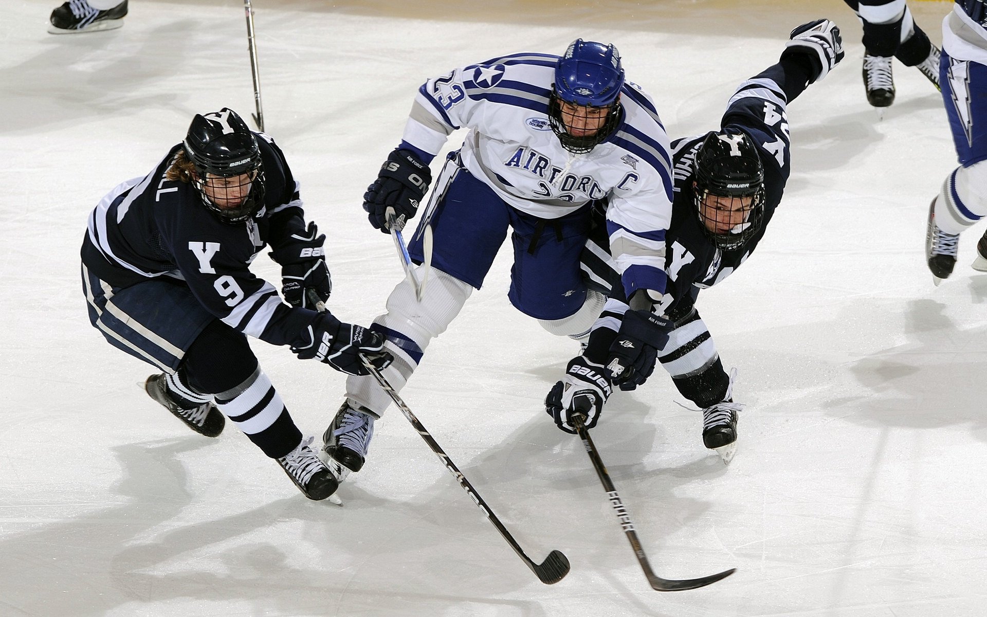 F1新赛季揭幕战，加拿大提前终结悬念，拉齐奥的跨界启示